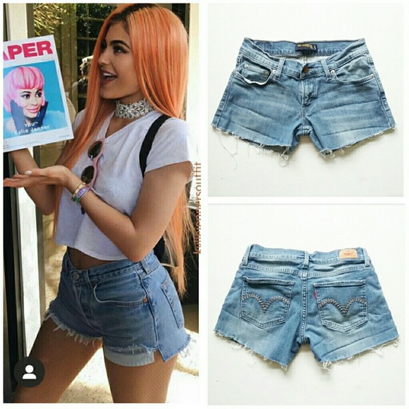 Levi's Pants - Levi's 524 Low Rise Cut Off Jean Short 26" waist Levi's Pants - Levi's 524 Low Rise Cut Off Jean Short 26" waist